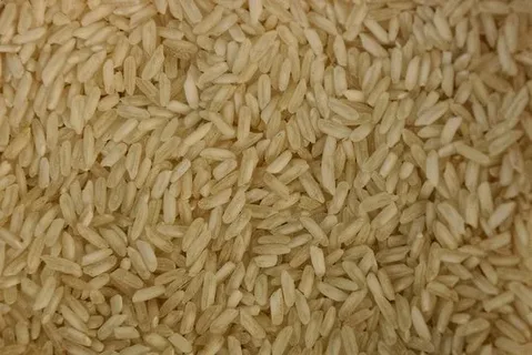 برنج طارم اعلا فریدون کنار با دانه های تازه و خوش پخت